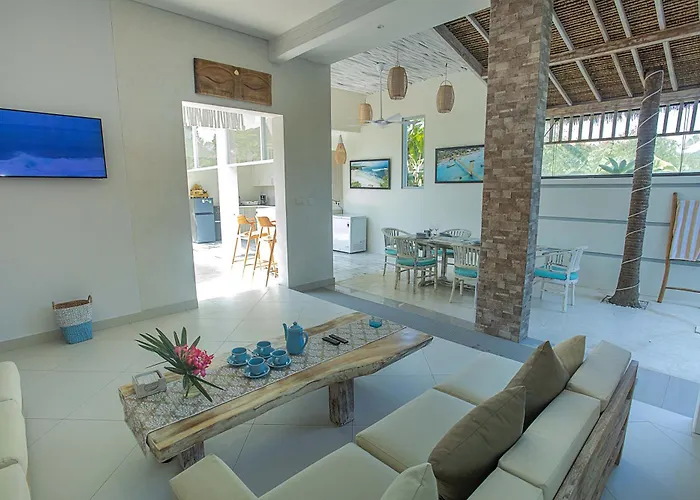 Island Style Retreat Villa *