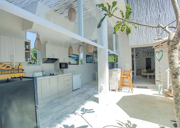 Villa Island Style Retreat